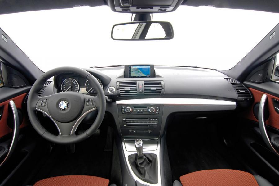  BMW 135i 2010 года  (фото 25 из 62)